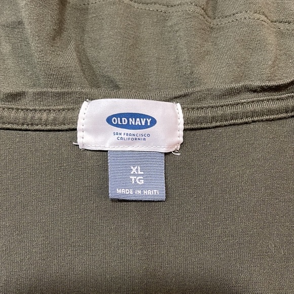 Old Navy. Nice Green Shirt - Picture 3 of 3